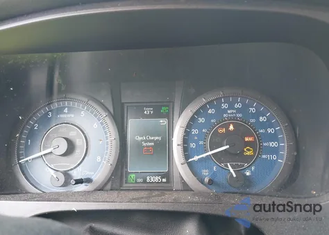 2019 Toyota Sienna Xle 8 Passenger z USA, uszkodzony, nr VIN 5TDYZ3DC9KS986613